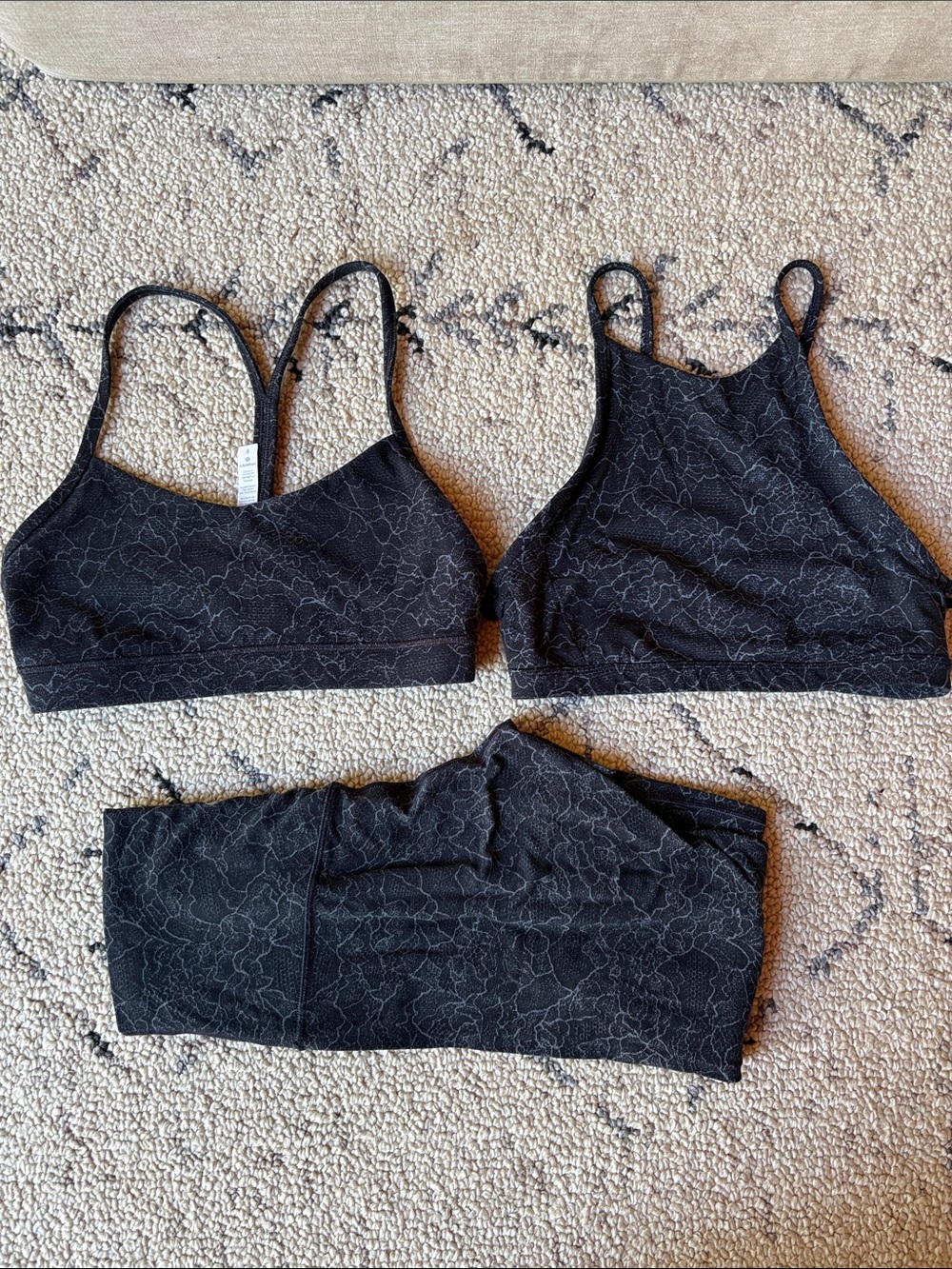 Rare Vintage Lululemon Set 6/4 Black Fine Lace Floral Print